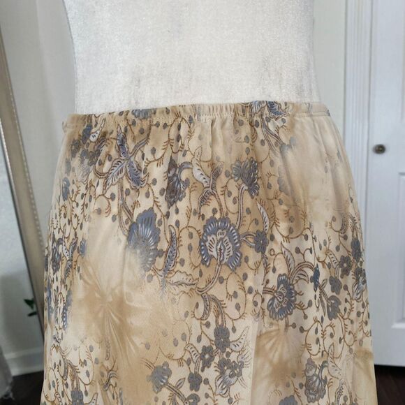 RAG Romantic Whimsical Cream Tan Mesh Blue Floral Maxi Skirt Plus Size 1X - Picture 5 of 8